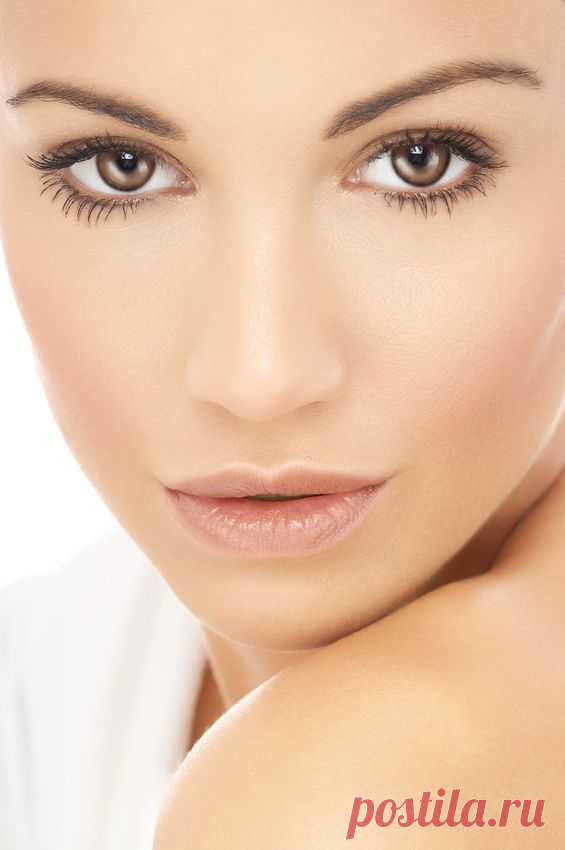 Макияж в нужной "тональности" - всего два средства | Косметичка