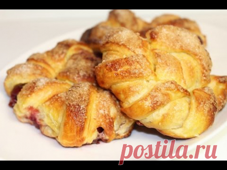 Слоеные булочки с вишней (как красиво завернуть)