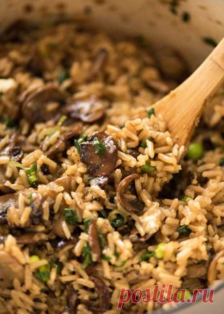 Mushroom Rice | RecipeTin Eats Not just another Mushroom Rice, this one is extra tasty thanks to two little tips that make all the difference! One pot, easy, a meal or fabulous side. Your new favourite mushroom recipe!