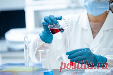 Врач допустила полное исчезновение дельта-штамма коронавируса. Руководитель научной группы генной инженерии и биотехнологии НИИ эпидемиологии Анна Черкашина допустила полное исчезновение дельта-штамма COVID-19 в России. По ее словам, согласно статистике, только у 4 процентов заболевших выявляют дельту, в то время как 95 процентов страдают от омикрон-штамма.