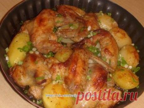 Подпишитесь и читайте Рецепты, Еда, Мясо
Готовим куриные крылышки - 10 лучших рецептов
1. Крылышки с картошкой
Показать полностью…