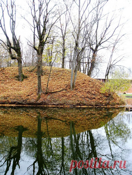 Осень в Лопатинском саду. ---
Autumn In Park Smolensk  Free Stock Photo HD - Public Domain Pictures