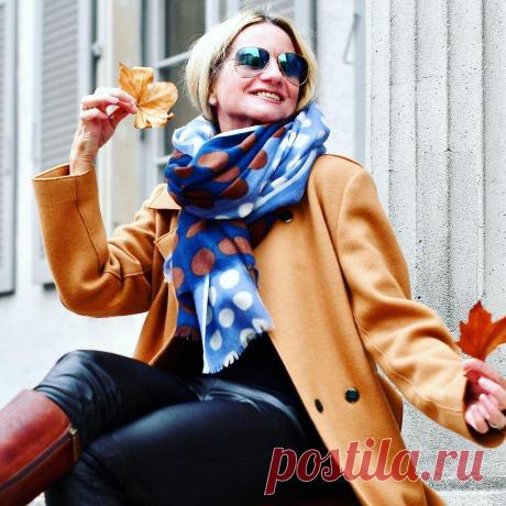 7 шарфов с оригинальным рисунком, которые делают образ женственным и утонченным
Шарф не только защищает вас от ветра и холода, но и вносит в образ яркий акцент. Рисунок на нем может сделать вас элегантной, кокетливой, нежной, экстравагантной, дерзкой – любой, какой вы хотите быть. Фото https://www.instagram.com/p/CHhaBU0hVVh/ Горошек, или «polka dot», — это принт на все времена, способный уживаться с веселыми и серьезными стилями. Шарф в крупный […]
Читай дальше на сайте. Жми подробнее ➡