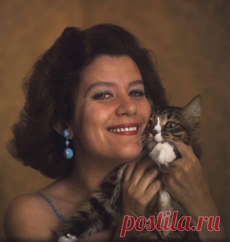 Фотогалерея: В Москве простились с Еленой Образцовой - Новости Mail.Ru