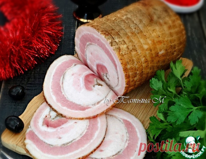 Подкопченный свиной рулет 