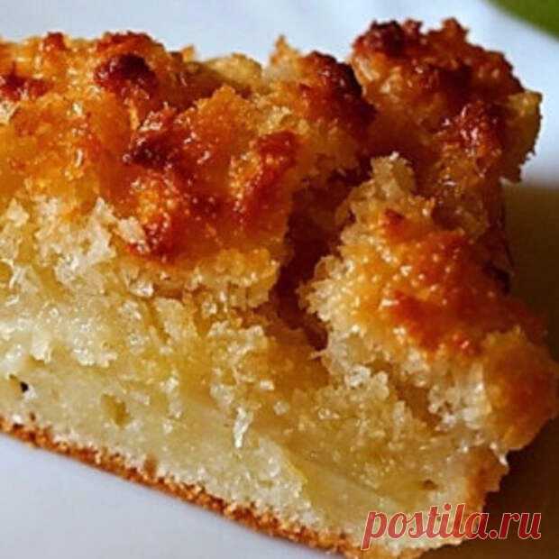 ЛУЧШИЙ ОСЕННИЙ ДЕСЕРТ — НЕЖНЫЙ ТВОРОЖНЫЙ ПИРОГ С ЯБЛОКАМИ И КОКОСОВОЙ КАРАМЕЛЬЮ - Неспешный разговор - медиаплатформа МирТесен Ингредиенты: для теста: мука — 100 гр.творог — 150 гр.масло сливочное — 50 гр.сахар — 50 гр.яйца — 2 шт.крахмал — 50 гр.разрыхлитель — 1 ч. ложкадля начинки: яблоки — 400 гр.для карамеликокосовая стружка — 100 гр.масло сливочное — 100