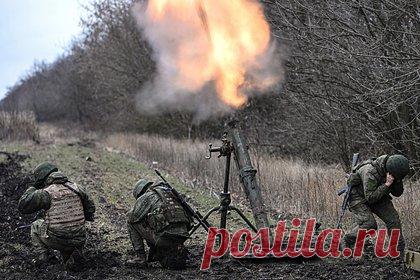 Минометчик рассказал о приказе Киева рыть позиции под обстрелом. Киевское командование бросает солдат на оборудование позиций даже под артобстрелами, не считаясь с потерями, сообщил командир минометного расчета с позывным Антип. Он рассказал, как его подразделение несколько раз пресекало попытки противника окопаться, и каждый раз бойцы ВСУ возвращались и продолжали копать.