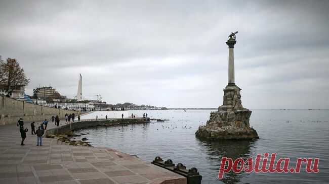 В Севастополе приостановили работу морского пассажирского транспорта