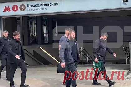 Появился список затолкавших в багажник Mercedes бизнес-тренера на вокзале в Москве