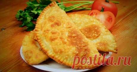 10 вкуснейших и забытых блюд из Страны Советов Наши родители не кормили нас ризотто с мидиями или карбонарой, тем не менее, блюда из нашего советского детства были невероятно вкусными. Я росла в 90-ые,
