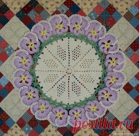 Вязание крючком. Салфетки с анютиными глазками