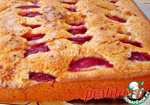 Быстрый пирог со сливой – кулинарный рецепт