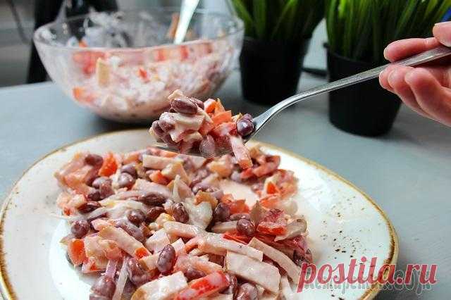 Салат из ветчины и фасоли