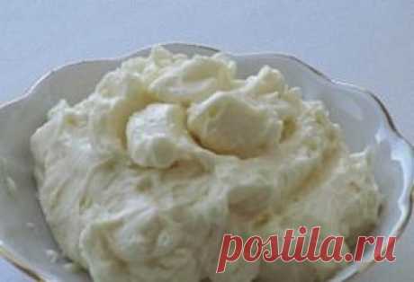Крем для торта из сметаны, сгущённого молока и масла - пошаговый рецепт приготовления с фото