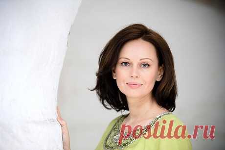 Ирина Безрукова рассказала, как хорошо выглядеть в холода | ГОРНИЦА Ирина Безрукова рассказала, как хорошо выглядеть в холода. Российская актриса театра, кино и озвучивания, общественный деятель и зоощитница