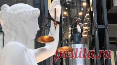 Мосгорсуд отменил приговор бывшему вице-губернатору Самарской области Гендину. Мосгорсуд отменил приговор по одному из уголовных дел бывшего вице-губернатора Самарской области Геннадия Гендина. Причиной стало истечение срока давности преступления. Читать далее