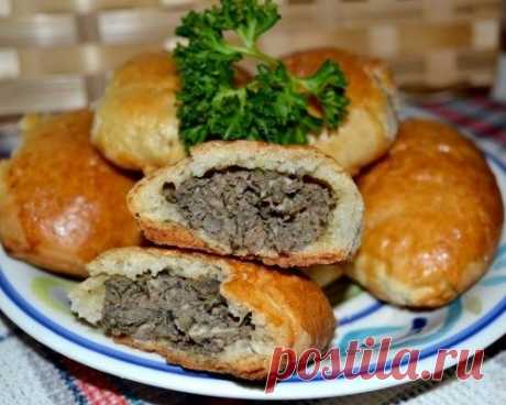 Домашние пирожки с начинкой из печени и яблок