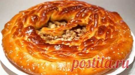 Пирог на кефире с курицей. Пышное тесто и сочная начинка!