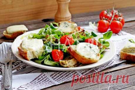 Салат с баклажанами, гренками и сыром дор блю. Рецепт с фото &amp;bull; Кушать нет
