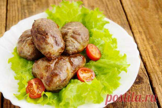 Гречаники с вкусным соусом - Ваши любимые рецепты - медиаплатформа МирТесен Простые, бюджетные и вкусные гречаники готовятся очень быстро. После употребления этих котлеток не будет никакого дискомфорта типа тяжести в животе или чувства пресыщенности.ФаршИНГРЕДИЕНТЫ1 кг свиного окорока без жира270 г лука280 г гречки3 яйца10 г растительного масла2 ч. л. соличерный перец,