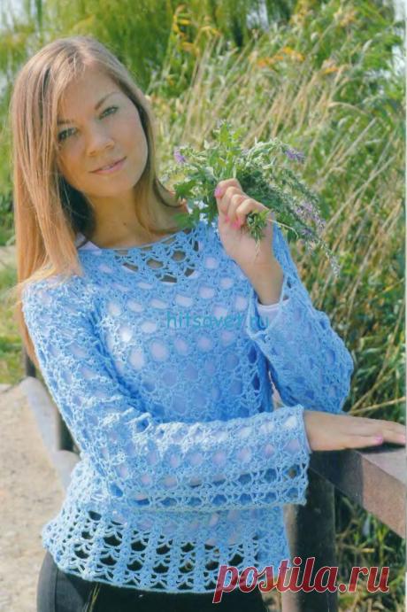 Вязание голубого пуловера крючком - Хитсовет Вязание голубого пуловера крючком. Вам потребуется: пряжа «Белла» (100% хлопок, 180 м/50 г) - 250 г голубого цвета, крючок №1,5 и №2.