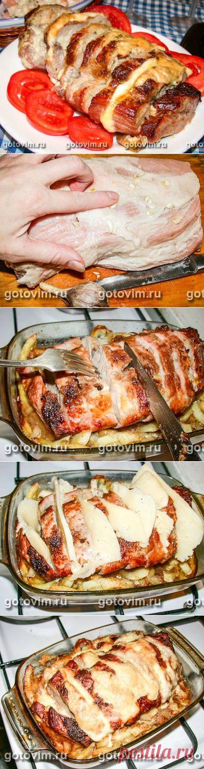 Мясо, запеченное с сыром