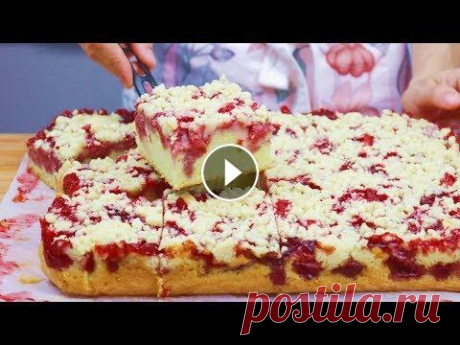 Ягодный Пирог с Клубникой Сочный и Пышный Рецепт быстрого ягодного пирога! Тесто бисквитно - кексовое, пышное, сочное и сливочное) Клубнику можно заменить на другие ягоды, свежие или заморожен...