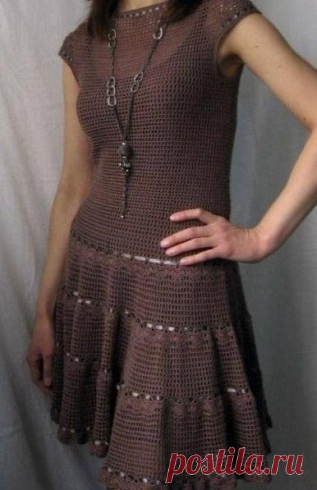 Коричневое платье крючком