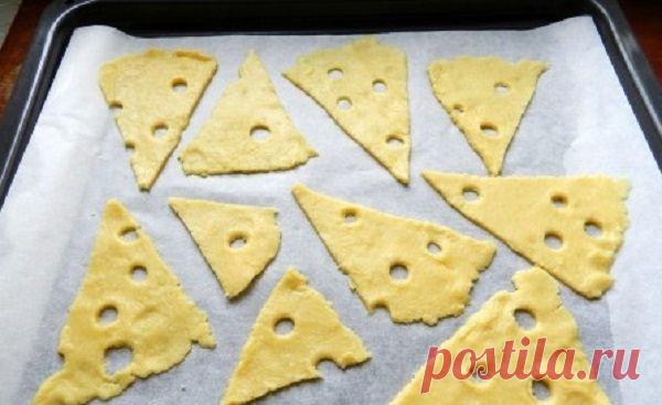 Невесомые сырные крекеры