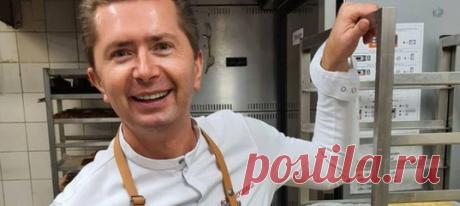 Приготовьте к 8 Марта: Александр Селезнев поделился рецептом итальянского десерта «Мимоза». Известный кондитер раскрыл секреты приготовления невероятно вкусного торта, который украсит праздничный стол.