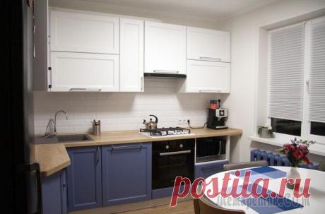 Белоруска просто увидела фото кухни в интернете и повторила дизайн дома Подробнее о процессе преображения старой кухни в новую рассказывает читательница Наталия:
— Наша квартира находится в старом доме, поэтому ремонта требовала капитального. Делать мы его, заселившись, н...