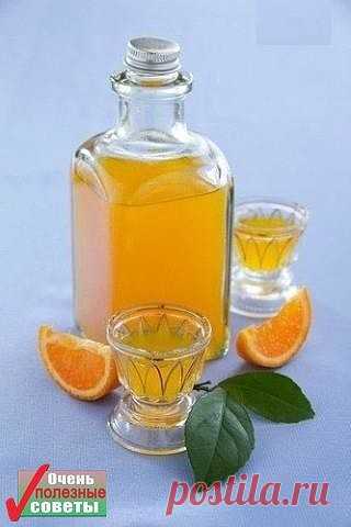 Вкусный мандариновый ликер.