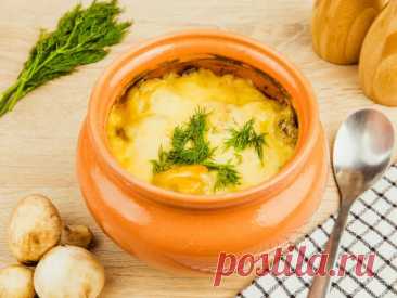 Пельмени, запеченные со сметаной и грибами