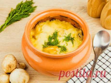 Пельмени, запеченные со сметаной и грибами