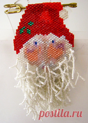 Beaded Santa Pin | BrensBeads.com