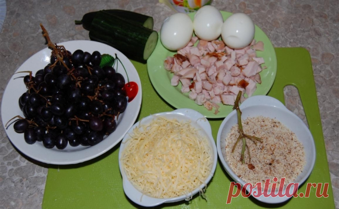 Салат "Тиффани" с копченой курицей