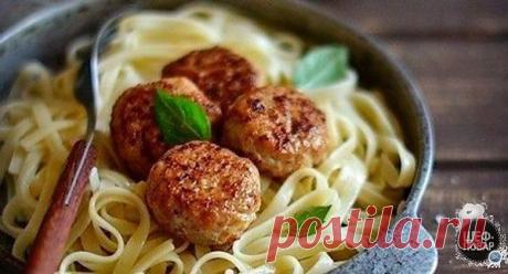 Куриные фрикадельки с яблоками