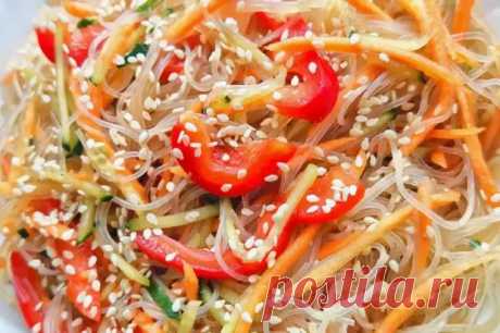 15 салатов с фунчозой и овощами, которые готовятся на скорую руку - Будет вкусно - Медиаплатформа МирТесен
