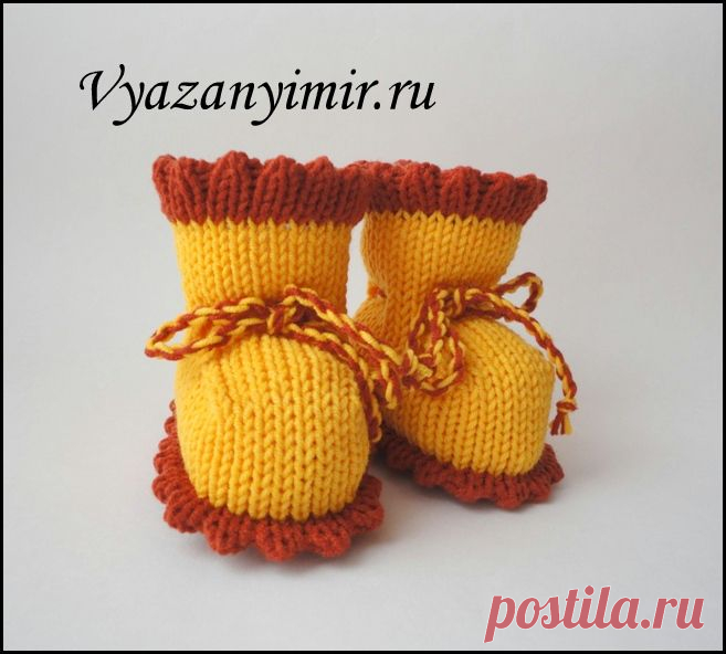 Еще одни пинетки на машине. МК от Юлианы Арбузовой. Интересный способ вывязывания "подошвы".