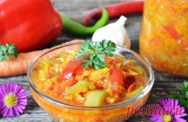 Салат Из Перца И Моркови На Зиму Рецепт За (60) Минут Яркий салат из перца и моркови на зиму. Закуска из перца готовится просто из доступных продуктов, получается вкусная и аппетитная.