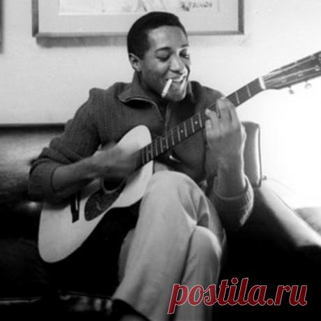 Sam Cooke Сэм Кук (англ. Sam Cooke; настоящее имя Сэмюэль Кук, англ. Samuel Cook; 22 января 1931 — 11 декабря 1964) — вокалист, стоявший у истоков соул-музыки. По оценке Allmusic, Сэм Кук является «важнейшим певцом в истории соул-музыки — её изобретателем и наиболее популярным и обожаемым исполнителем, причём не только среди афроамериканцев, но и среди белых». #gospel #rhythm and blues #soul #moosic