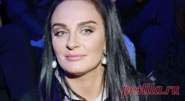 «Ребенок в самых надежных руках»: Елена Ваенга показала сына с бабушками . Милая Я