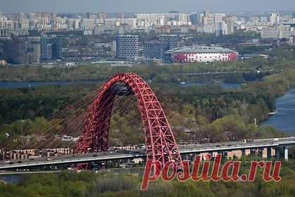 Нефтяной бизнесмен разбился на элитной Aston Martin в Москве. Его имя связывают еще с двумя смертями