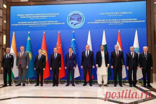 7-8-22-Расширенная ШОС существенно превзойдет G7 не только по численности населения, но и по ВВП После начала спецоперации на Украине страны Запада объявили об изоляции России «от всего мира». Сейчас США окончательно испортили отношения с Китаем. В результате таких действий все вышло совсем наобо...