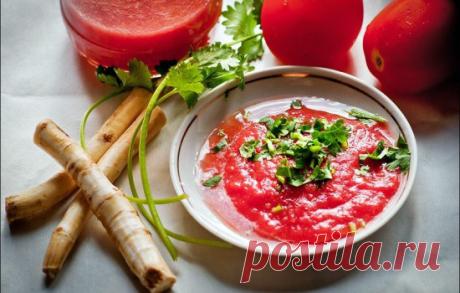 Хрен с помидорами и чесноком – вкусная хренотень! Как приготовить приправу из хрена с помидорами и чесноком разными способами 
Особенностью русской национальной кухни можно отметить великое множество разнообразных острых приправ, одна из которых – хреновина – пользуется огромной популярностью.  Эта замечательная приправа-соу…