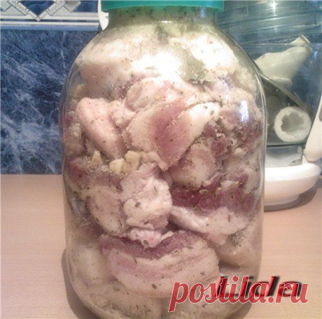 Соление сала.