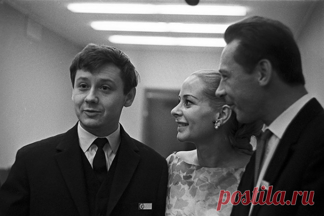 Олег Табаков, Женевьева Паж и Олег Ефремов на IV Международном кинофестивале в Москве, 1965 год