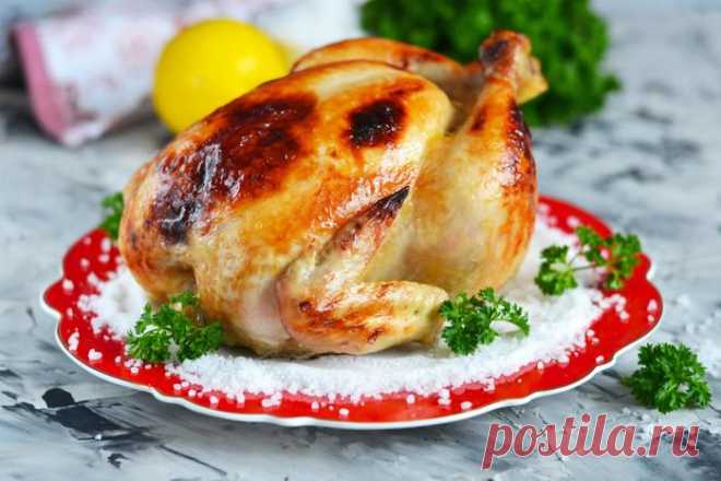 Курица получается очень ароматной, сочной, с хрустящей золотистой корочкой!