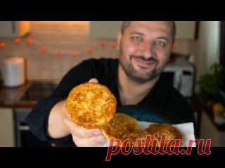 Драники - мой любимый рецепт. Ингредиенты:➊ Картофель - 500 г➋ Лук - 150 г➌ Яйцо - 1 шт.➍ Мука - 3-4 ст.л. ➎ Соль - 1 ч.л. (или по вкусу)➏ Чёрный перец - 0.5 ч.л.