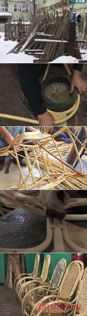 Уютное кресло-качалка